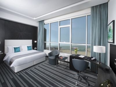 S Hotel Bahrain Sanabis エクステリア 写真