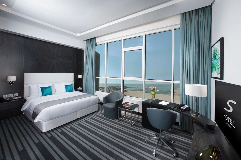 S Hotel Bahrain Sanabis 部屋 写真